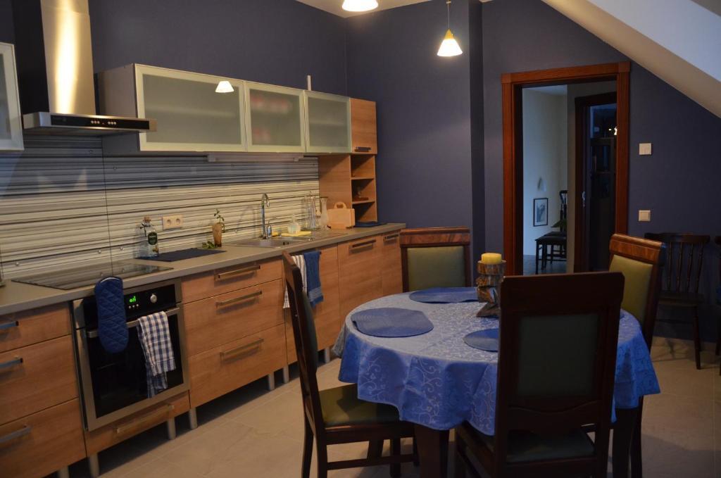 Classic Car Museum Apartment リガ 部屋 写真